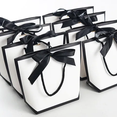 Sac Cadeau en Carton Blanc Sac à Main Minimaliste à Bord Noir Avec Nœud de Ruban Élégant Pour Fête Mariage Emballage