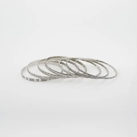 Multilayer Stackable Silver Metal Bracelet Set With Star Heart Rhinestone Design Women Fashion Jewelry Bangles