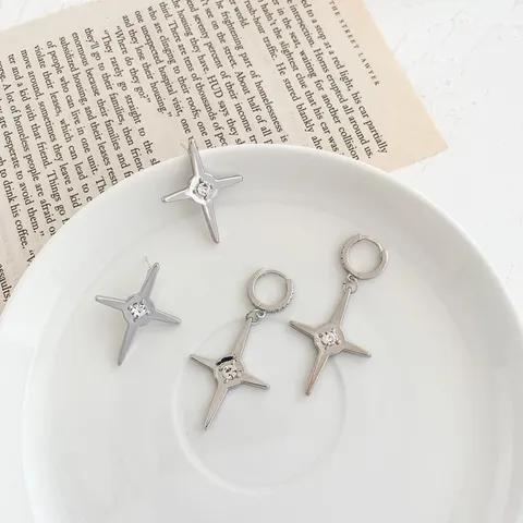 Legierung Strass Kreuz Stern Ohrringe Mit 925 Sterlingsilber Ohrstecker-Stift Koreanischer Modeschmuck Für Damen