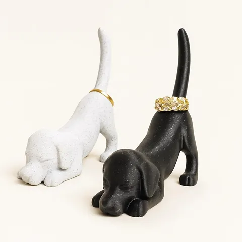 Creative Resin Dachshund Dog Figurine Ring Holder Cute Animal Desktop Ornament Minimalist Home Decor Craft