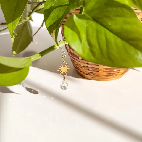 Crystal Sun Catcher Hanging Pendant Artificial Crystal Metal Sun Water Drop Ornaments For Home Plant Window Decor