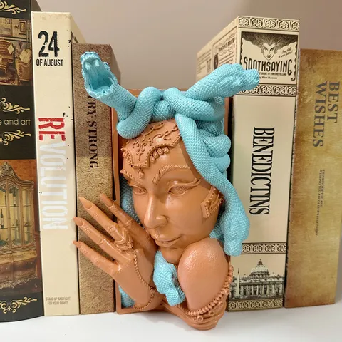 Resin Medusa Bookends Fantasy Greek Mythology Snake Woman Book Holder Desktop Decor Book Stand Figurine