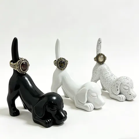 Creative Resin Dachshund Dog Figurine Ring Holder Cute Animal Desktop Ornament Minimalist Home Decor Craft