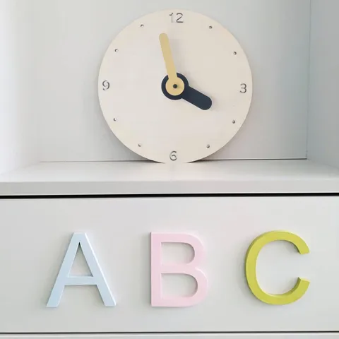 Orologio da Parete in Legno Minimalista Nordico Design Animale Silenzioso Carino Decorazione per Camera Bambini