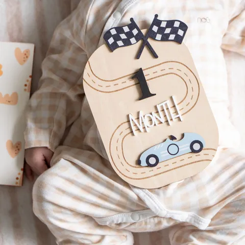 Wooden Baby Milestone Card Car Pattern Monthly Growth Sign Newborn Photography Prop