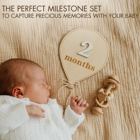Wooden Balloon Milestone Cards Baby Growth Record Announcement Cards Newborn Photography Props Milestone Set