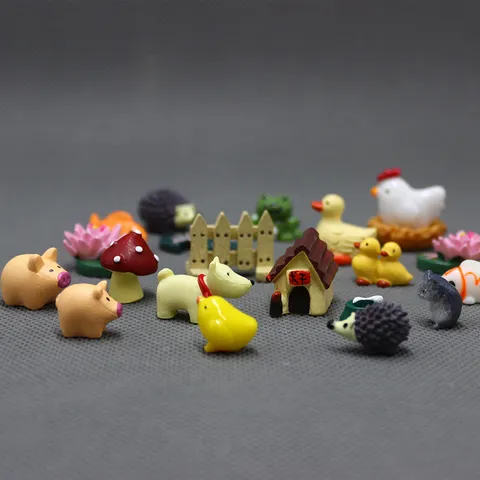 Mini Resin Animal Figurines Cute Pig Duck Chicken Hamster Three Piece Set Micro Landscape Desktop Ornaments Home Decor