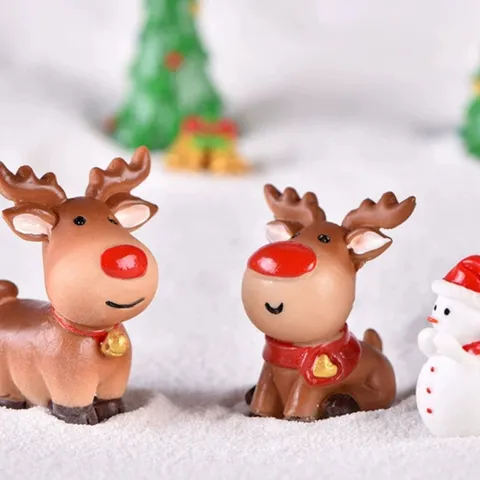 Christmas Miniature Resin Ornaments Santa Snowman Elk Tree Micro Landscape DIY Decor For Cake Automobile Home