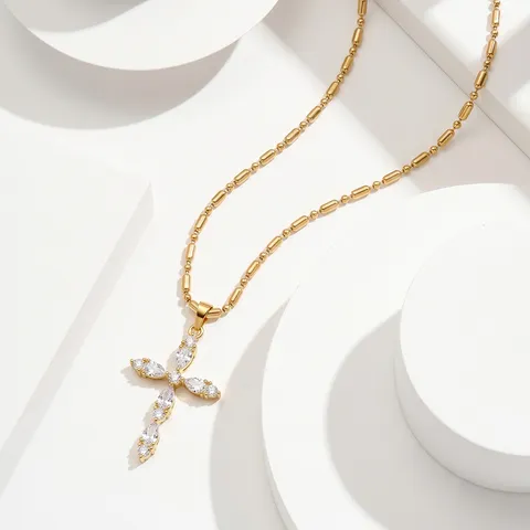 Stainless Steel Cross Necklace For Women Men Cubic Zirconia Inlaid Fashion Jewelry Elegant Religious Pendant Necklace Silver Gold Accessory