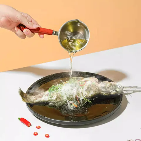 304 Stainless Steel Oil Pouring Pot Household Induction Cooker Hot Oil Spoon With Wooden Handle Double Spouts Cooking Pot