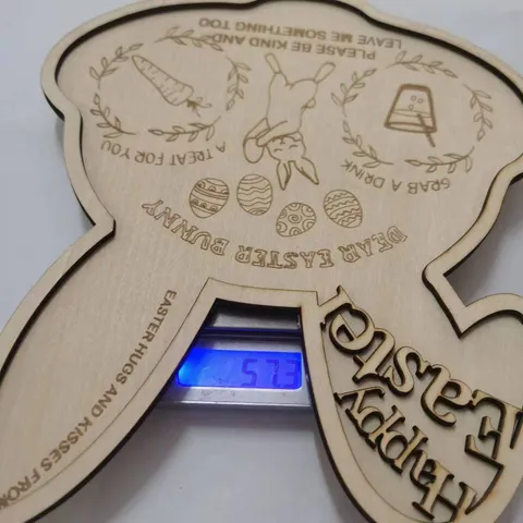 Plateau en Bois Lapin de Pâques Gravé au Laser Plateau de Service Décoratif Plat de Nourriture pour Fête de Vacances Décoration de Cuisine