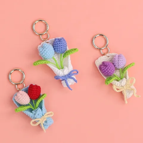 Handmade Knitted Tulip Bouquet Keychain Creative Woven Flower Charm Pendant Sweet Crochet Bag Ornaments Hanging Decor For Gift