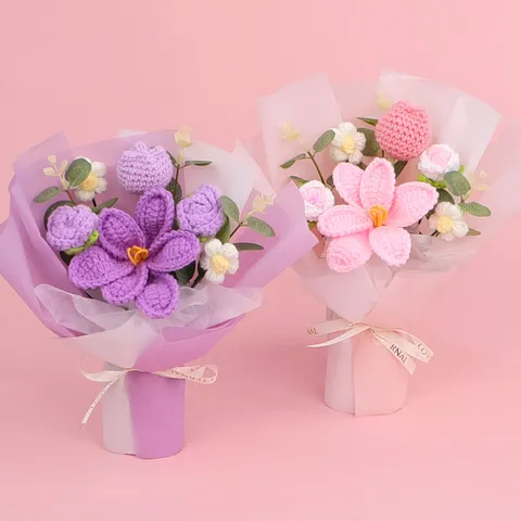 Bouquet de Tulipes en Fil de Crochet Fait à la Main Produit Fini Cadeau Créatif Pour Fête des Mères Saint-Valentin Décoration Maison