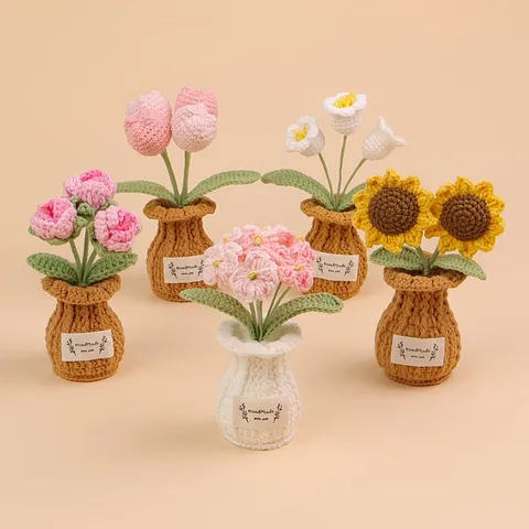 Handgemaakte Gebreide Garen Potbloem Zonnebloem Lelietje-van-dalen Roos Gehaakte Desktop Ornament Afgewerkte Bloempot Cadeau