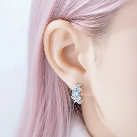 Exquisite Four-Petal Flower Zirconia Copper Ear Buckle Geometric Crystal Earrings For Women Elegant Fashion Jewelry