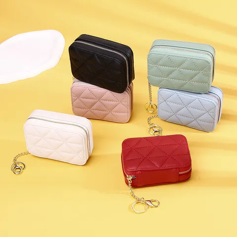 Mini Gesteppte Lippenstift Tasche Mit Spiegel Tragbare PU Leder Kosmetiktasche Schlüsselanhänger Make-up Etui Für Damen