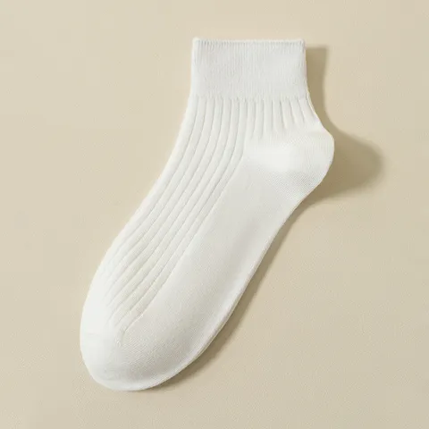 Damen Baumwolle Crew Socken Einfarbig Minimalistisch Lässig Kurz Mittelhoch Socken Atmungsaktiv Weich Tägliche Socken