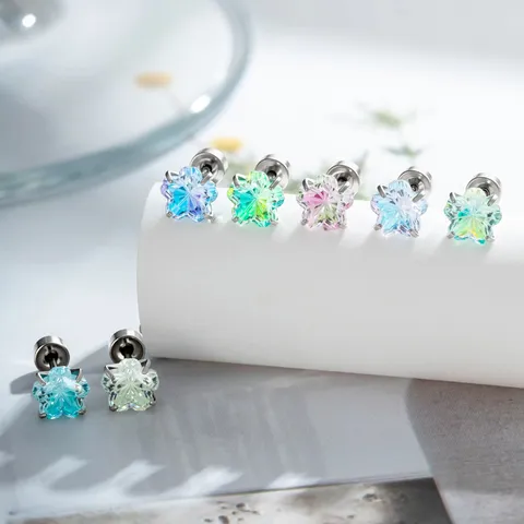 Pendientes de Botón para Cartílago de Strass con Corte de Flor de Cerezo en Acero de Titanio con Degradado de Dos Tonos Joyería para Mujer