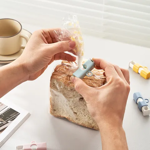 Japanse Stijl Druk-Voedselafdichtingsclips Plastic Zaksealer Voor Snacks Brood Herbruikbaar Vochtbestendig Keukenopslag Afdichtingsclips Meerkleurig