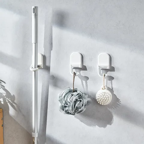 Japanisch Minimalistischer Wandmontierter Mophalter Stanzfreier Klebe Besenclip Badezimmer Aufbewahrungsregal Organisation Haken Weißer ABS-Kunststoff
