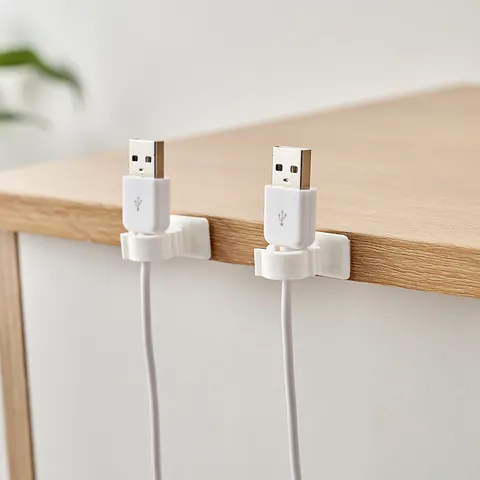 Clips de Câble Auto-adhésifs Organisateur de Gestion des Fils Sans Perçage Mur Clips de Câble Support de Câble Pour Câble de Chargement USB Câble Réseau