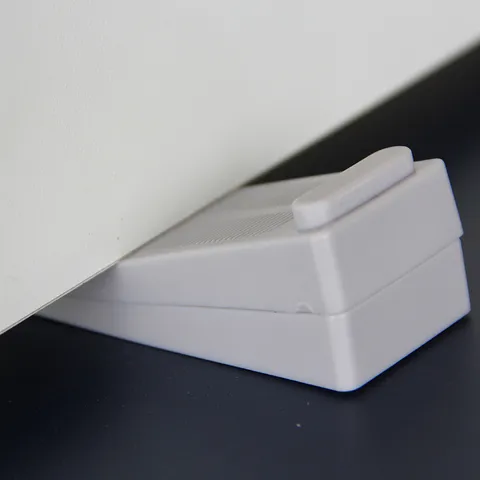 Japanese Minimalist PVC Wedge Door Stopper High Flexibility Anti-Slip Striped Heavy Duty Safety Gate Block For Bedroom Home Office