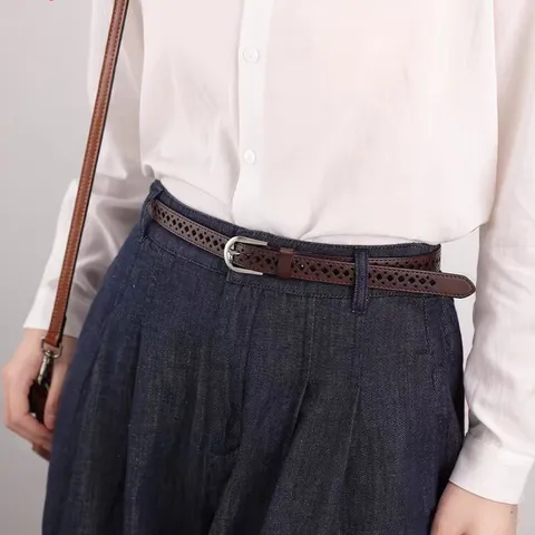 Cintura in Vera Pelle da Donna Traforata Senza Foro Stile Minimalista Cinturino Sottile Abito Jeans Cintura in Vita