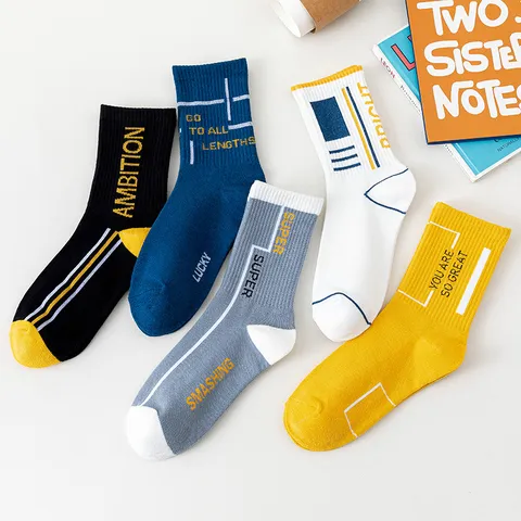 Men's Crew Socks Trendy Cotton Sports Basketball Socks High Top Casual Socks