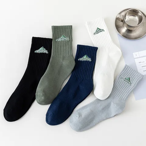 Men's Casual Cotton Mid-Calf Sports Socks Snow Mountain Letter Embroidery Streetwear Crew Socks
