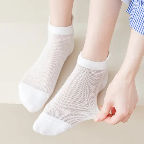 Women's Casual Solid Color Mesh Short Socks Breathable Polyester Sweat Absorbent Spring Summer Daily Wear Hosiery