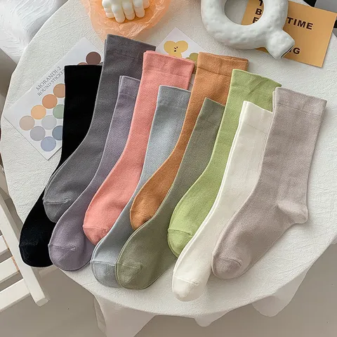 Damen Casual Baumwolle Slouch Socken Japanische Süßigkeiten Farbe Dünne Mittelhohe Strümpfe Frühling Sommer Atmungsaktiv Tägliche Einfarbig