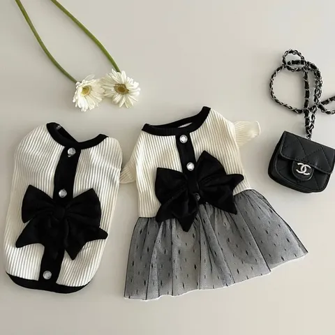 Vintage Small Fragrance Style Pet Dog Dress Bowknot Imitation Pearl Knitted Vest Puppy Cat Princess Clothes Apparel