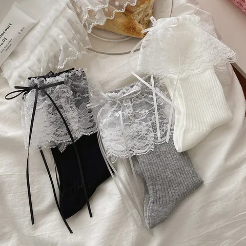 Chaussettes Slouch Douces Lolita avec Bordure en Dentelle pour Femmes Chaussettes en Coton à Nœud Papillon Mignon Mode Japonaise Kawaii