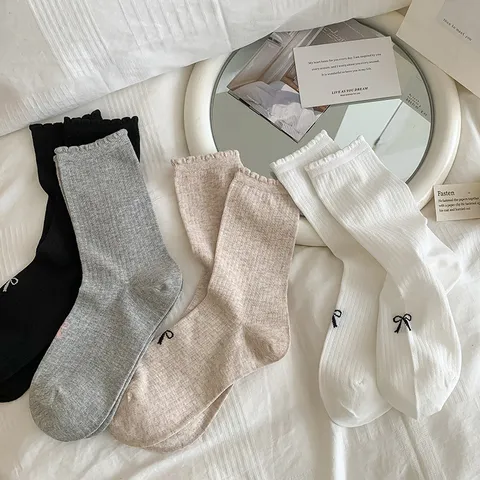 Chaussettes Slouch Mignonnes avec Nœud en Dentelle pour Femmes Style Ins Japonais Chaussettes Mi-Hautes en Coton Décontractées