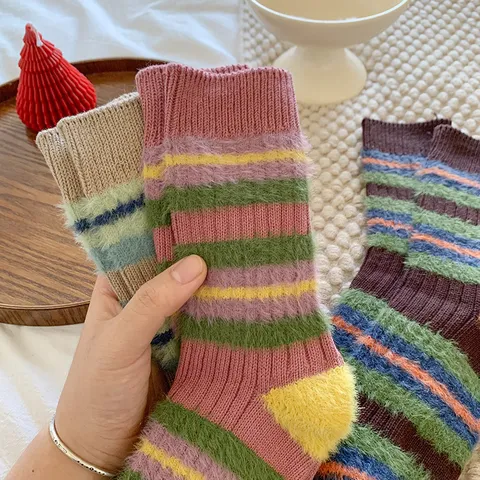 Women Winter Warm Slouch Socks Thick Striped Color Block Retro Mid-Calf Cotton Blend Fashion Cozy Thermal Socks