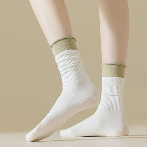 Damen Casual Baumwolle Crew Socken Kontrastfarbe Falscher Zweiteiler Sport Mode Alltag Bequeme Socken