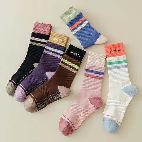 Damen Professionelle Rutschfeste Yoga Socken Atmungsaktive Baumwolle Athletische Mittelhohe Socken Für Fitness Tanzen Pilates Sport