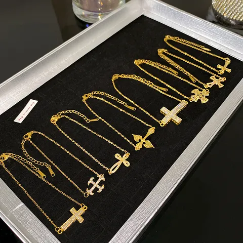 Bracciale a Croce in Acciaio al Titanio Minimalista per Uomo Donna Oro Argento Placcato Strass Lussuoso Gioiello Stellato Regolabile