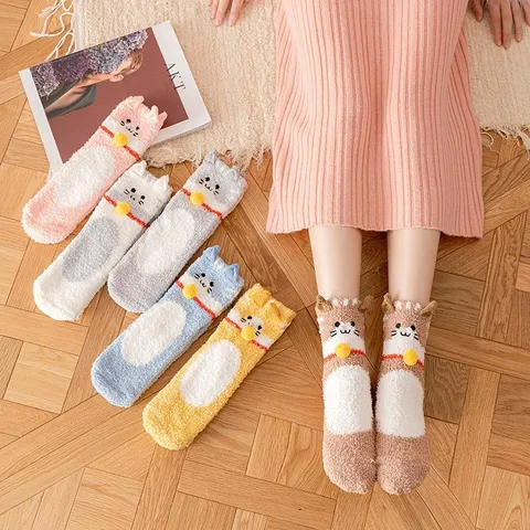 Damen Süße Cartoon Katze Korallenfleece Wadenlange Socken Verdickt Warm Winter Schlaf Boden Socken