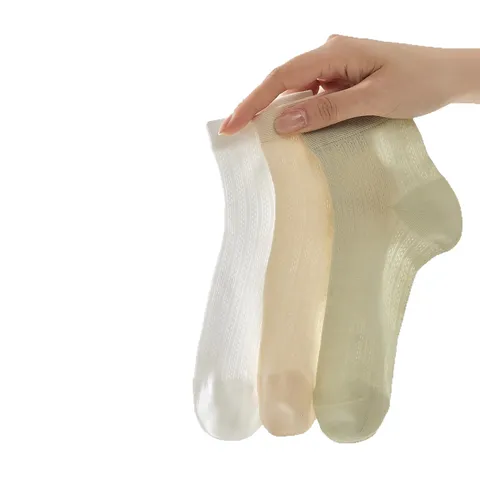 Damen Sommer Dünne Kurze Socken Maulbeerseide Atmungsaktive Mesh Crew Socken Weiß Pink Schwarz Damen Mode Socken