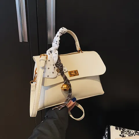 Bolso Bandolera de Cuir PU para Mujer Moda Casual Pequeño Bolso Cuadrado de Hombro con Pañuelo y Colgante Bolso Vintage