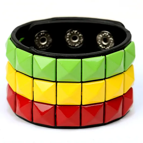 Pulsera Ancha de Cuero PU Punk para Hombres Tachuelas Cuadradas Multicolores Joyería de Fiesta Rock