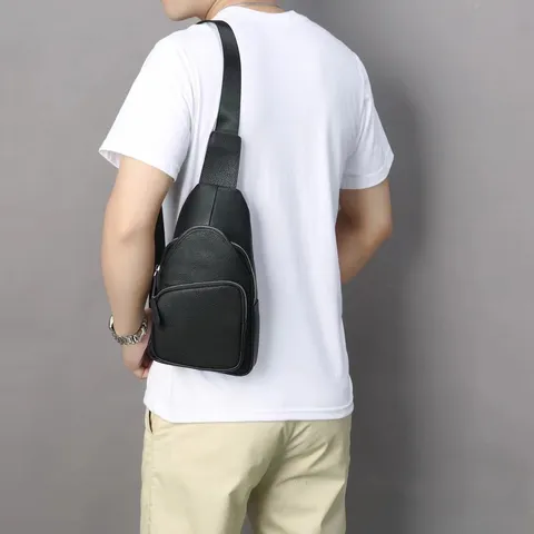 Mens Genuine Leather Chest Bag Fashion Casual Crossbody Bag Single Shoulder Bag Business Commuting Bag