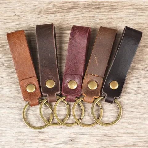Porte-clés de Voiture en Cuir Véritable Vintage Fait Main Cuir de Vachette Clé Anneau Boucle Métal Portable Mode Sac Pendentif Cadeau