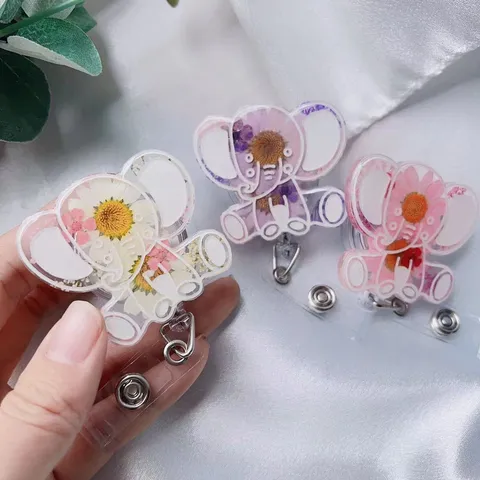 Creative Cartoon Elephant Badge Reel Retractable Clear Resin Epoxy Real Dried Flower Chrysanthemum Id Card Holder With Metal Crocodile Clip For Office School Nurse