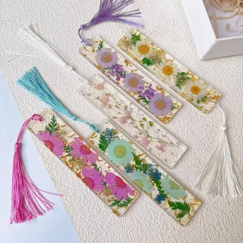 Plastic Handmade Dried Flower Bookmark With Tassel Transparent Elegant Floral Page Marker For Reading Book Lovers Gift