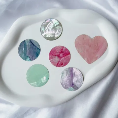 Natural Mother Of Pearl Shell Slices Round Heart DIY Jewelry Making Charms Glossy Matte Finish Iridescent Scallop Stickers