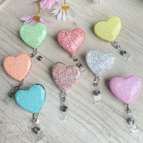 Herzförmiges Glitzer Ausweisjojo Für Ärzte Krankenschwestern Büroangestellte Glänzender Pailletten ID Kartenhalter Mit Drehclip