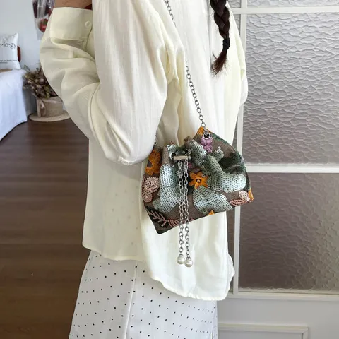 Vintage Neo Chinese Style Bucket Bag Embroidered Mesh Flower Sequin Crossbody Bag With Chain Artificial Pearl Strap For Women
