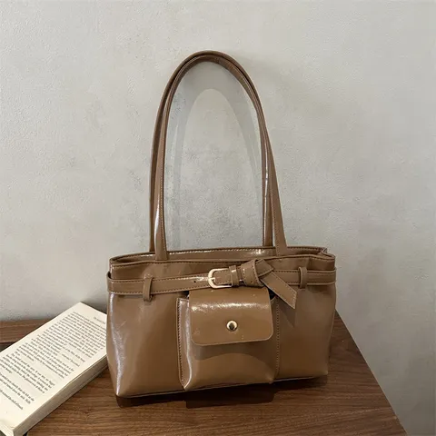 Vintage PU Leather Large Capacity Tote Bag For Women Urban Minimalist Stitching Belt Buckle Zipper Shoulder Bag Commuting